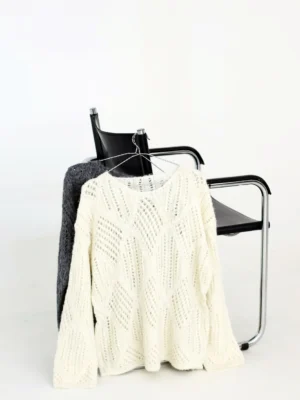 CA2405 Sweater Calado CALI