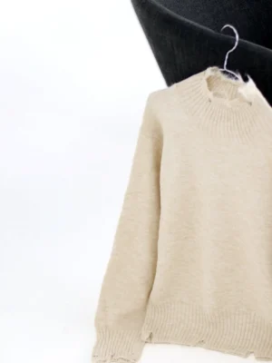 CA2438 Sweater Roturas MIAMI