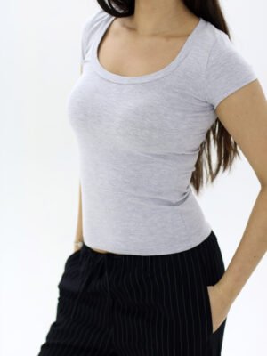 GP012 Remera Cuello U Algodón y Lycra WARREN