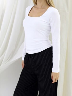 GP083 Remera Manga Larga Escote Cuadrado PADWA